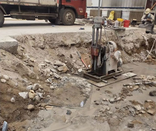 玉树公路下沉压浆